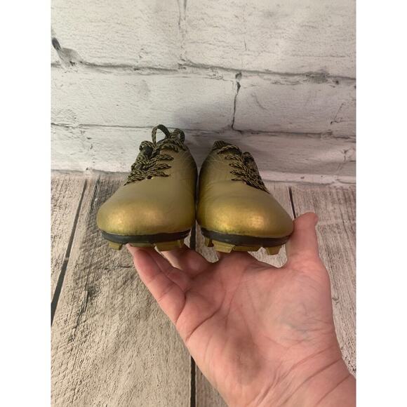 DSG Unisex Kids Ocala Gold/Black Soccer Cleats / Size: C13 - Picture 7 of 10